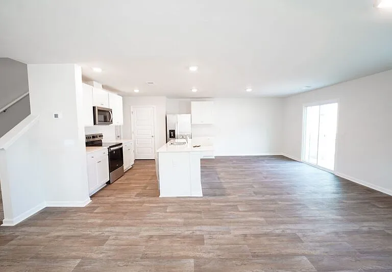 112 Red Admiral Ln — Photo 9