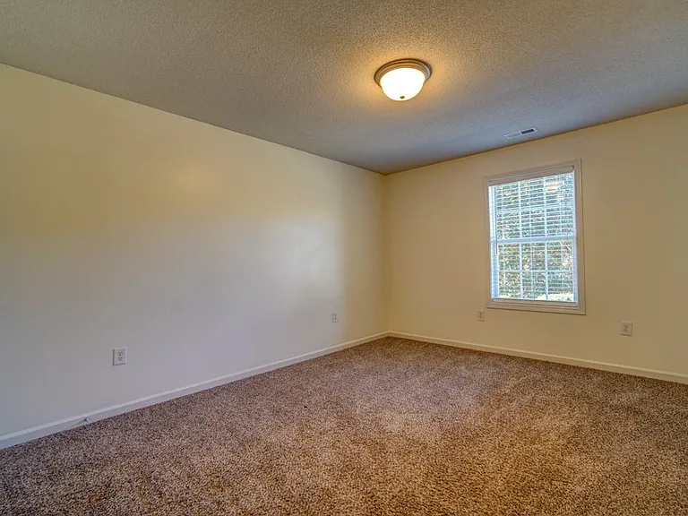 705 W Sago Ct — Photo 23