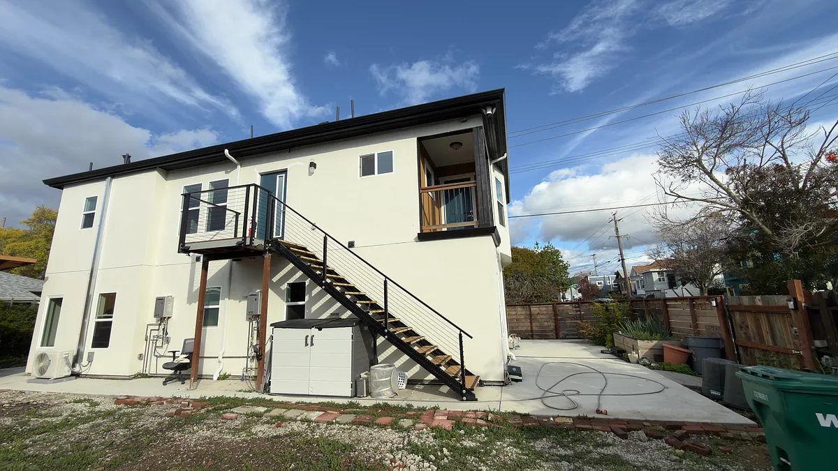Building Photo - 6119 Fremont St