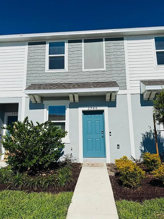 2 bed, 2.5 bath, 1023 sqft, $1,600 — Photo 1