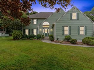 4 Francis Farm Rd, Harrisville, RI 02830