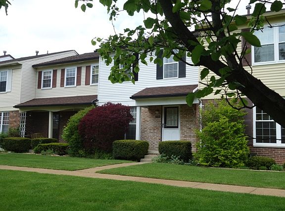 2nd image of 3204 Alpine Dr