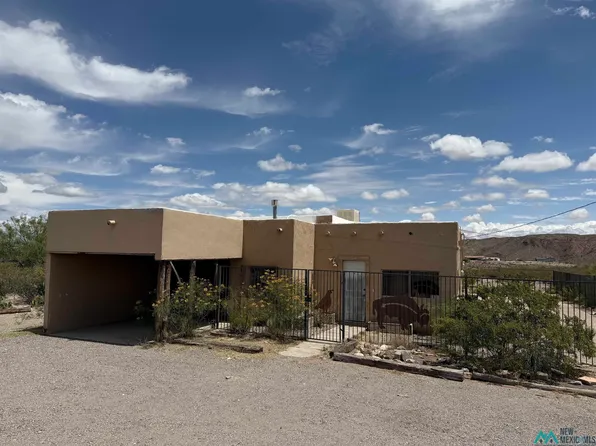907 Lucky St, Truth Or Consequences, NM 87901