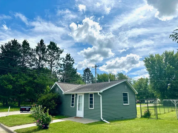 606 7th Ave NE, Little Falls, MN 56345