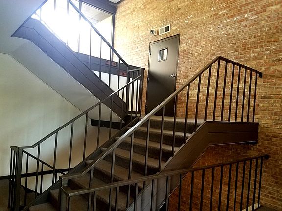 4th image of 1255 N Sterling Ave Unit 214