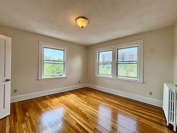 2nd image of 1504 Commonwealth Ave APT 7