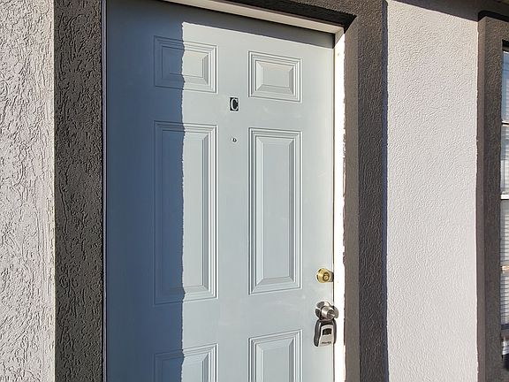 2nd image of 206 N Mississippi St #C