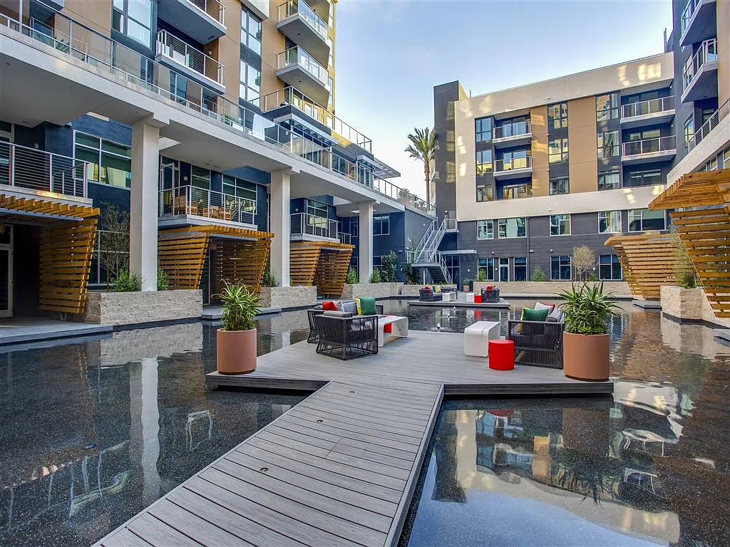 Oceanaire — Photo 2