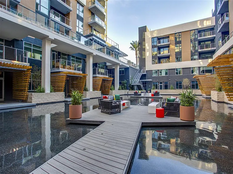 Oceanaire — Photo 2