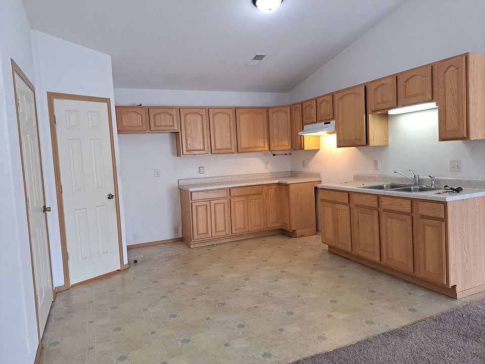210 PL - A - kitchen_12282024