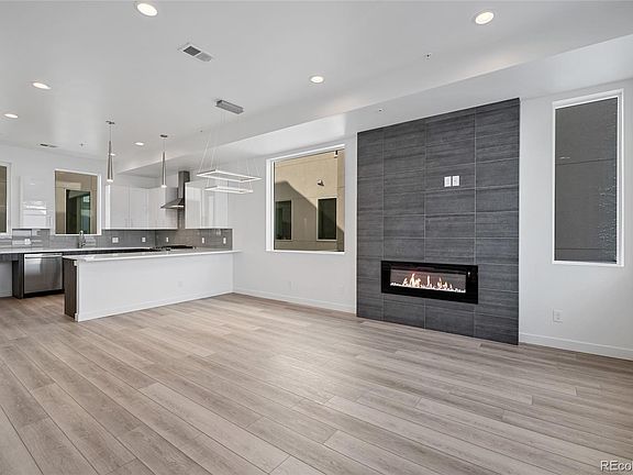 5th image of 1624 N Irving St #1