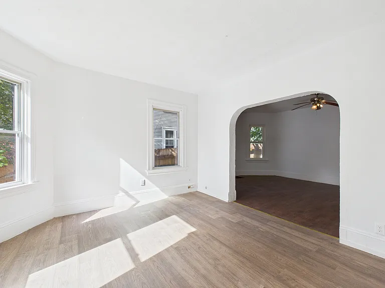 365 Orms St #1 — Photo 2