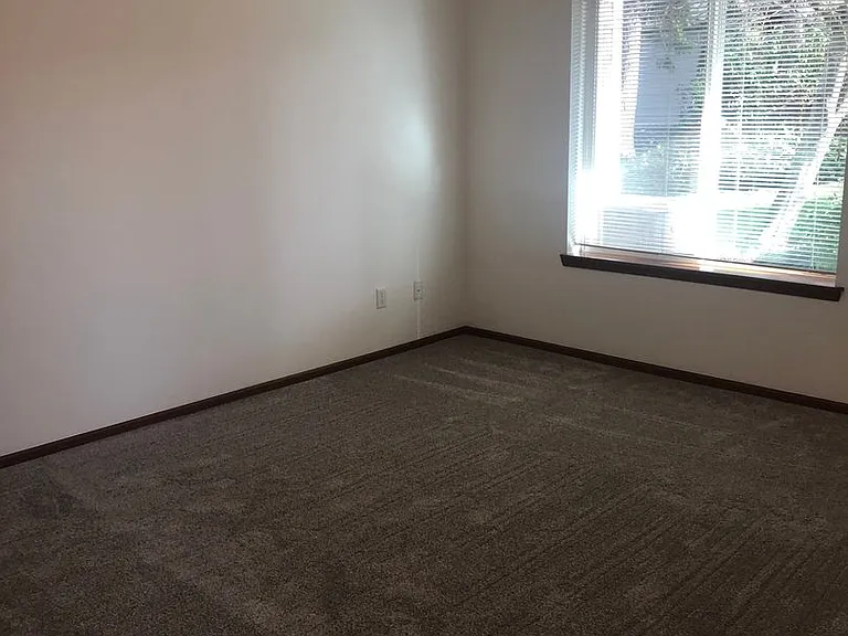 1664 SW Stremler Dr — Photo 15