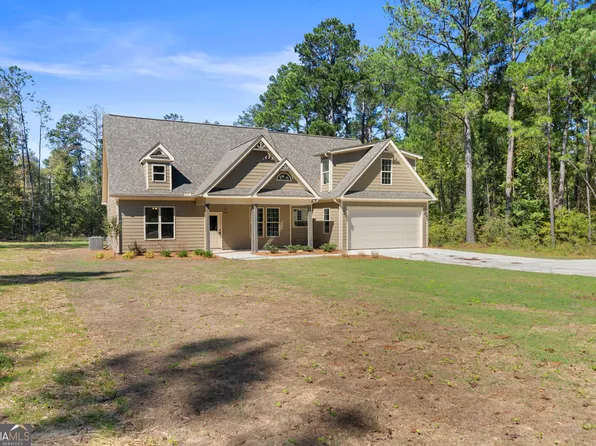 3 Club Forest Dr, Tennille, GA 31089