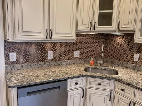 408 Cambridge Cmns, Middletown, CT 06457