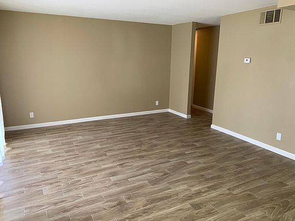 3rd image of 2554 Olive Dr APT 193