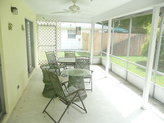 2nd image of 30 Fleetwood Dr