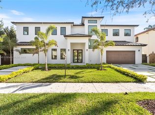 8600 NW 168th Ter, Miami Lakes, FL 33016