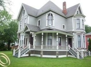 1205 7th St APT 1, Port Huron, MI 48060