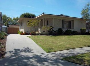 2487 Vuelta Grande Ave, Long Beach, CA 90815