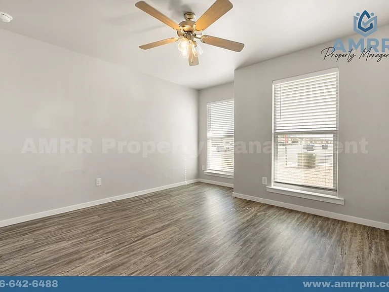 1905 Kirksey Ave — Photo 3