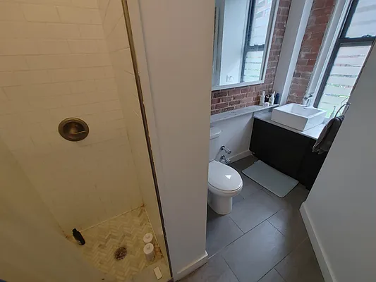 Rented by (Legacy) NY Quality Living Uptown | media 30