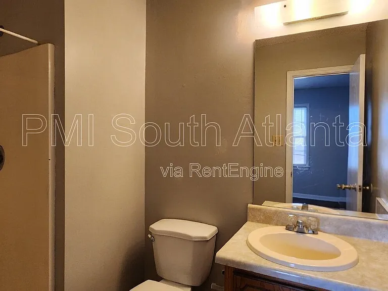 1681 Winchester Way SE — Photo 28