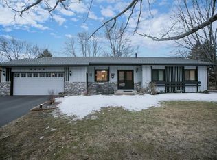 9908 Linden Dr, Eden Prairie, MN 55347