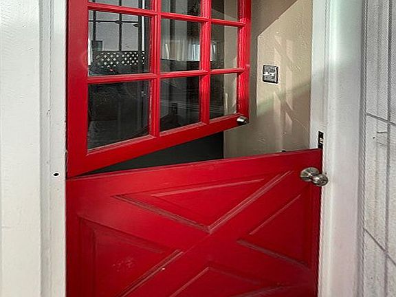 Double Dutch Door!