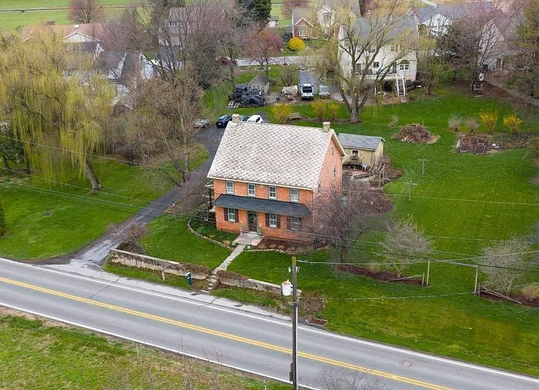 2047 Jarvis Rd — Photo 38