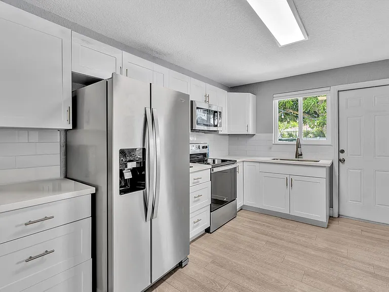 5365 N Andrews Ave — Photo 17