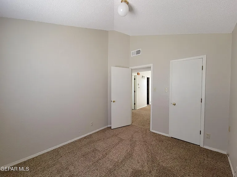 3200 Mountain Ridge Dr — Photo 43