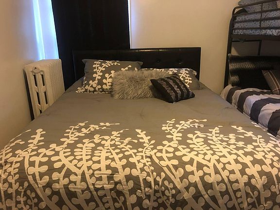 2nd image of 2227 Pleasant Ave #3