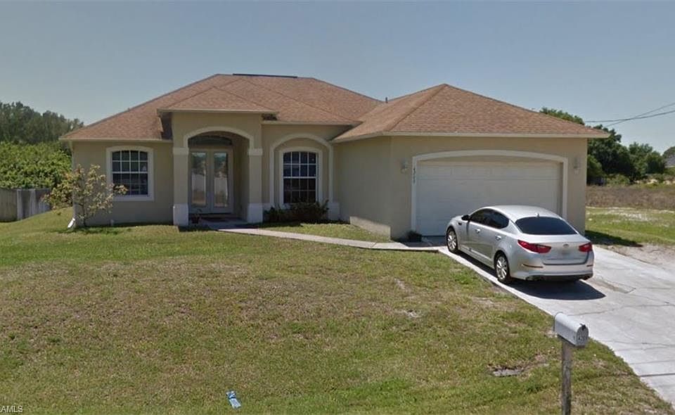 2nd image of 4209 8th St SW