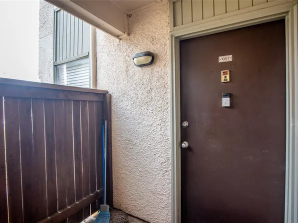 12816 Midway Rd APT 1057, Dallas, TX 75244