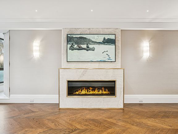 4th image of 923 5th Ave APT 4A