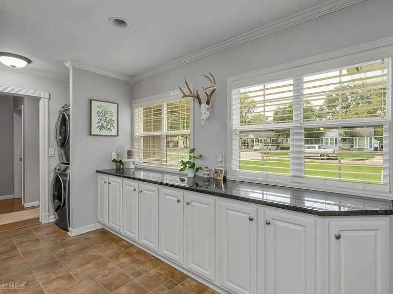 3727 Greenway Pl — Photo 7