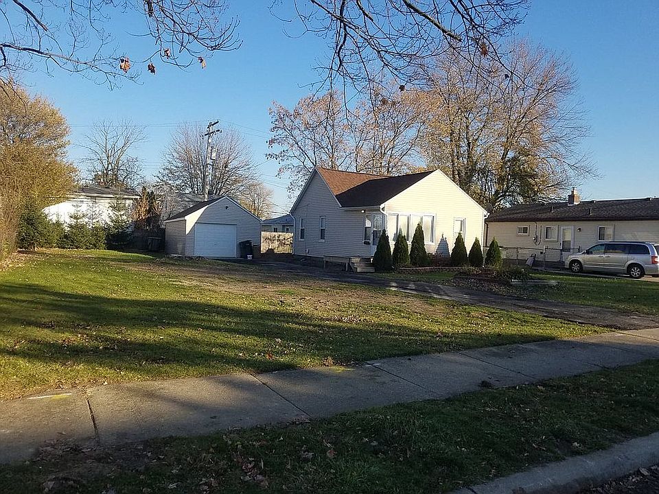 1st image of 27330 Collingwood St