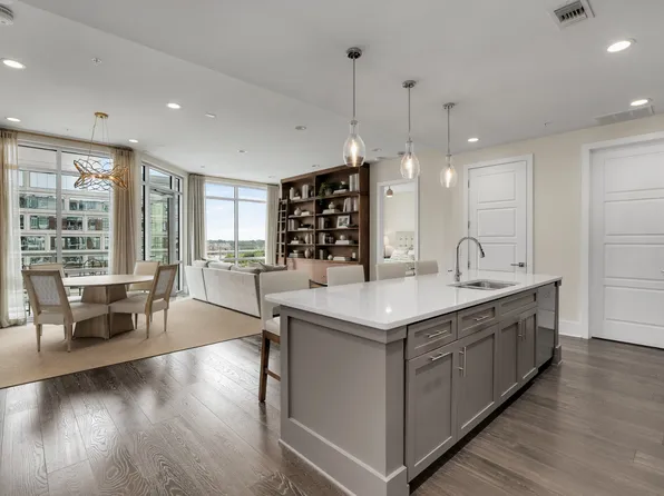 20 Rutledge St APT 303, Nashville, TN 37210