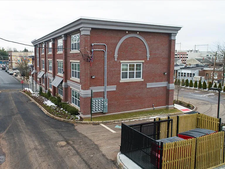 25 Hillside Ave #109 — Photo 12