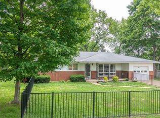 215 Porterford Rd, Union, MO 63084