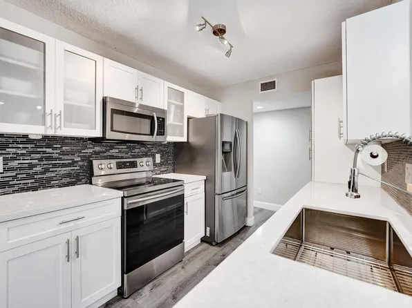 9280 NW 9th Court #9280, Plantation, FL 33324