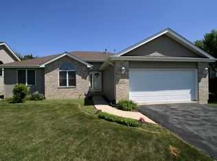 267 Hillcrest Ln, Steger, IL 60475