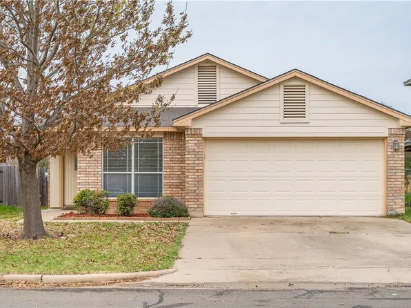 10109 Barton Creek Dr, Waco, TX 76708