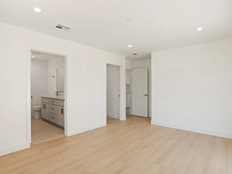 11502 Valjean Ave #3/4 — Photo 13