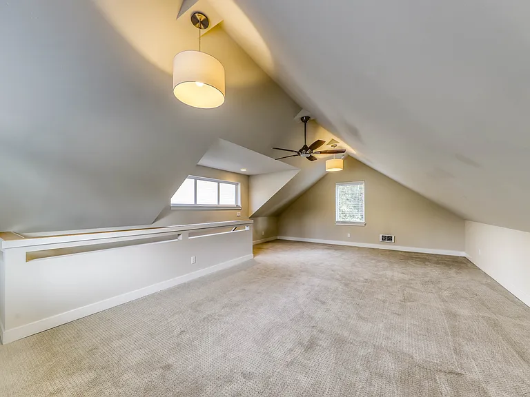 690 Wintersweet Rd NE — Photo 23