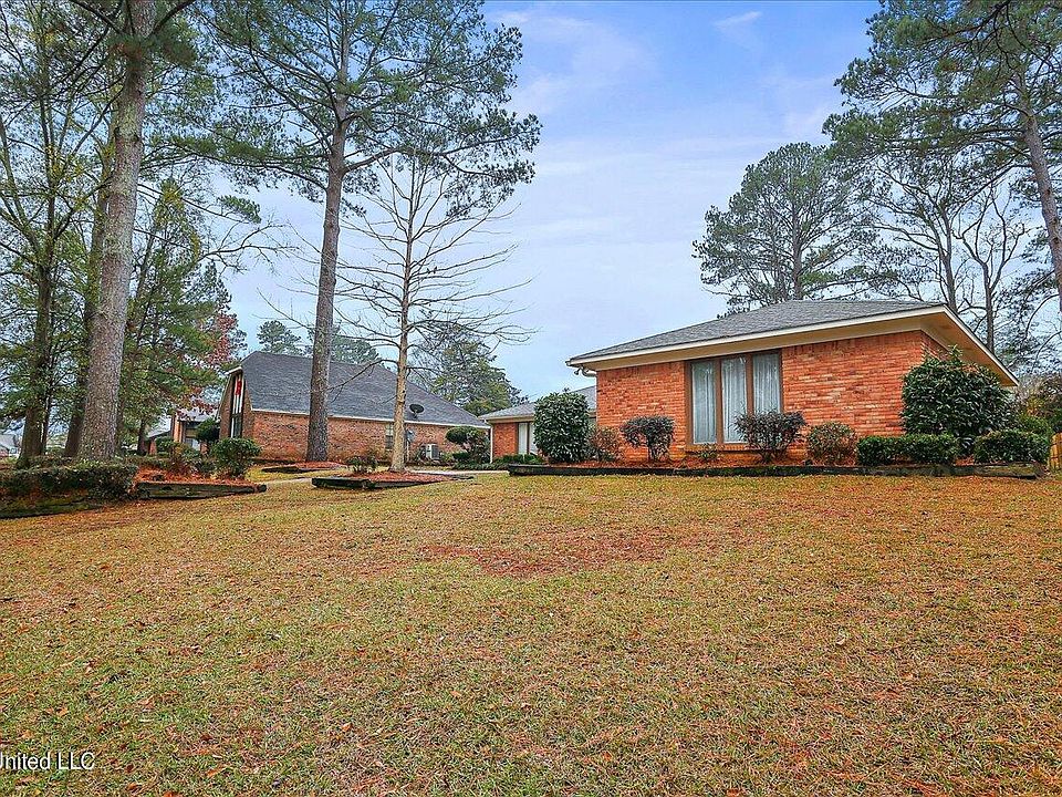 223 Greenfield Pl, Brandon, MS 39047 Zillow