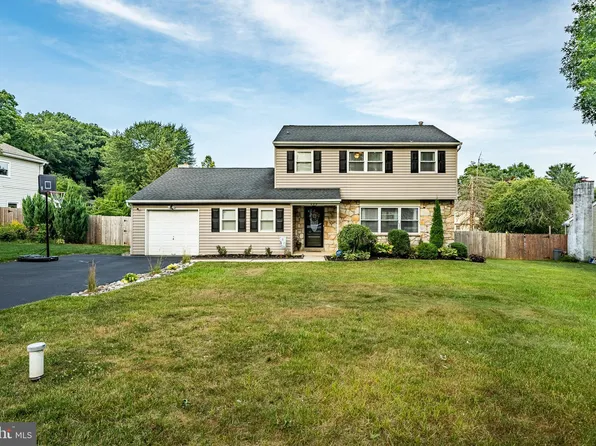 609 Norma Dr, Thorndale, PA 19372