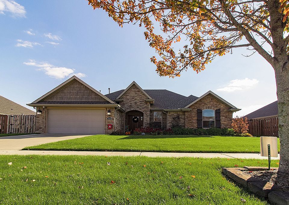 3003 W Tiger Eye Dr
