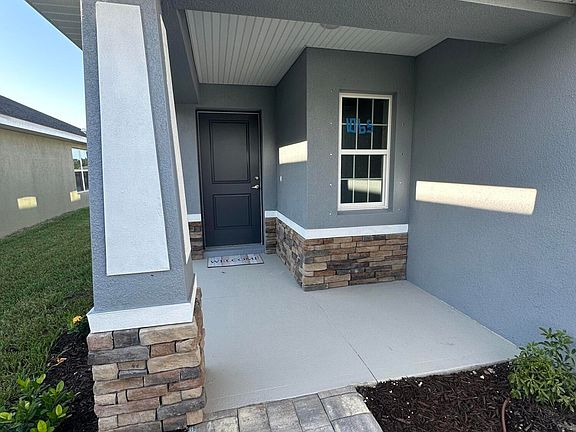 3rd image of 1065 Canfield Cir SE